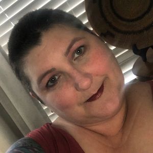 Meet your Posher, Tabitha